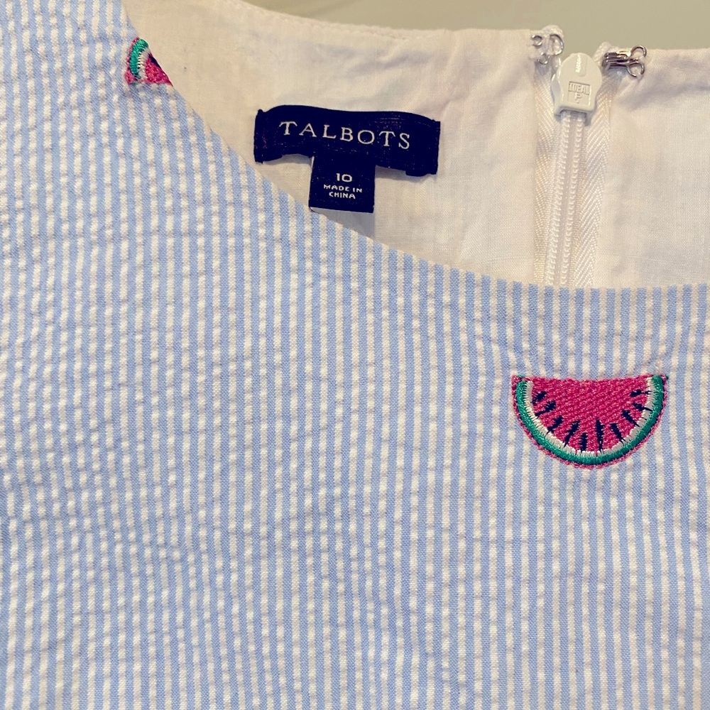 This watermelon dress is perfect for this hot summer. SEERSUCKER.
